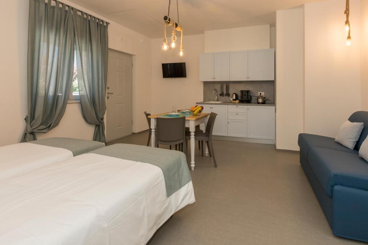 Borgo Cozzana Mare Hotel Монополи Екстериор снимка